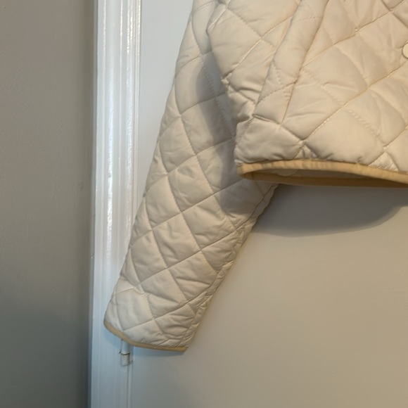 Cropped Quilted Puffer Jacket - Picture 6 of 8